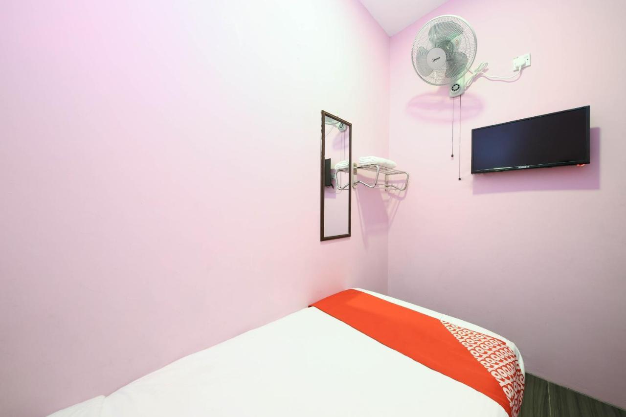 Oyo 1125 Ir Inn Hotel Skudai Bagian luar foto