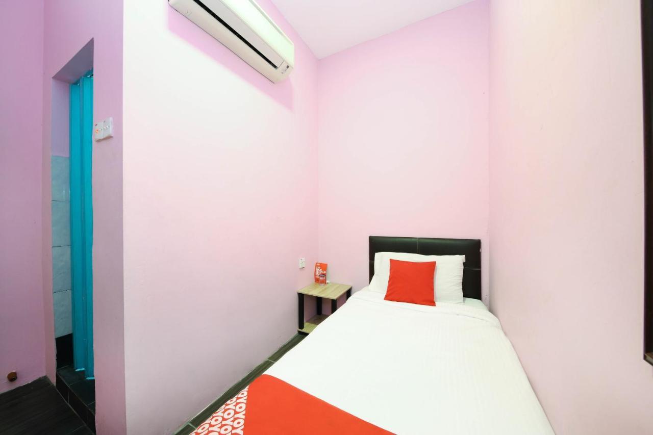 Oyo 1125 Ir Inn Hotel Skudai Bagian luar foto