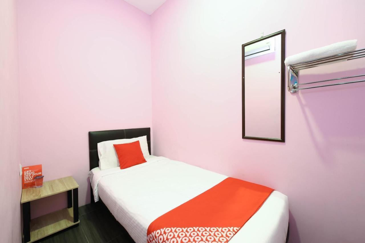 Oyo 1125 Ir Inn Hotel Skudai Bagian luar foto